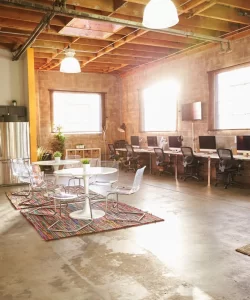 ¿Cómo escoger el diseño de oficina según el tipo de negocio?