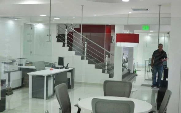 Construcción áreas comunes para oficina