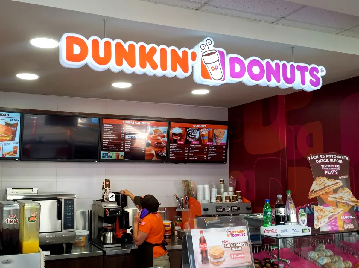 Dunkin’ Donuts — Aeropuerto Alfonso Bonilla Aragón — foto 1